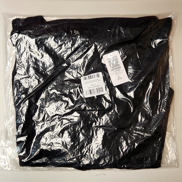 ❤️NWT VINTAGE TORRID TANK - LACE BABYDOLL KEYHOLE CAMI - FLOWY - PLUS SIZE - Picture 5 of 16